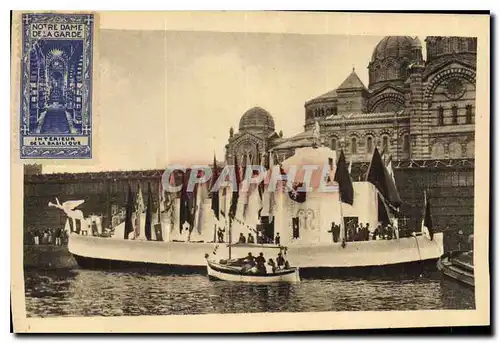 Cartes postales Marseille N D de la Garde fetes du Couronnement 18 21 Juin 1931 la Vierge Couronnee sur son Vais