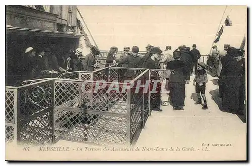 Cartes postales Marseille La Terrasse des Ascenseurs de Notre Dame de la Garde