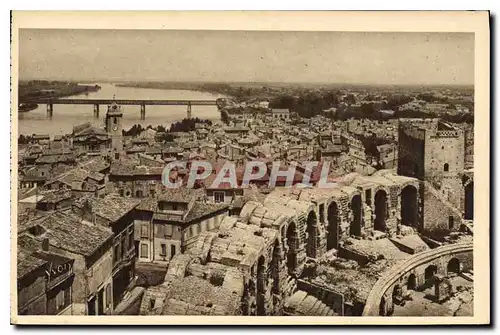 Cartes postales Arles Bouches du Rhone vue generale les Arenes et le Rhone