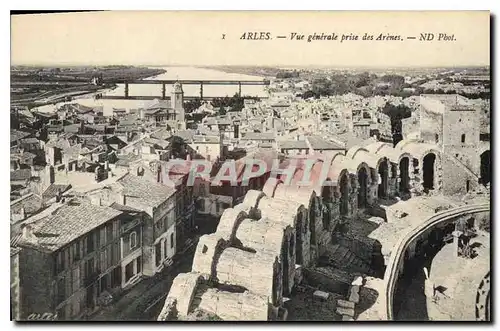 Ansichtskarte AK Arles vue generale prise des Arenes