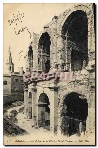 Cartes postales Arles les Arenes et le clocher Saint Charler