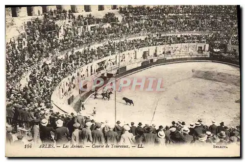 Ansichtskarte AK Arles les Arenes Course de Taureaux