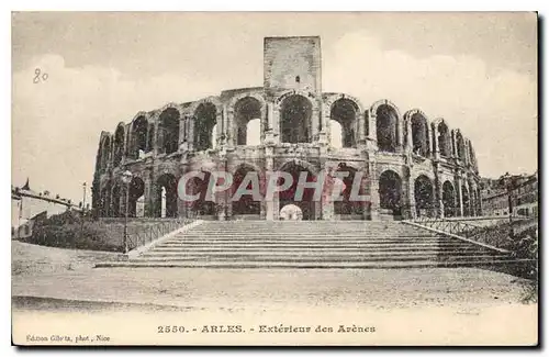 Cartes postales Arles exterieur des Arenes