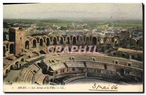 Cartes postales ARENES les Arenes et la Ville LL