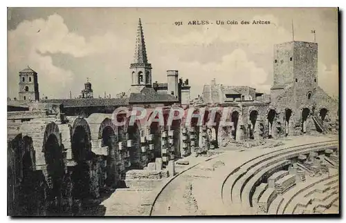 Cartes postales ARLES Un coin des Arenes