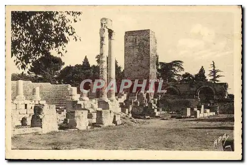 Ansichtskarte AK Arles Theatre Antique et Colonnes Corinthiennes