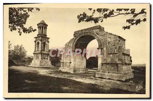 Cartes postales St Remy Les Antiques Arc de Triomphe et mausolee romains