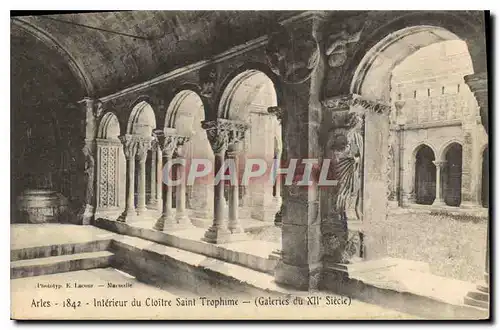 Cartes postales Arles Interieur du Cloitre Saint Tromphime Galeries du XII siecle