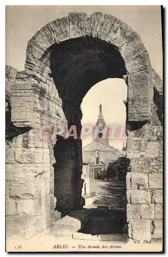 Cartes postales Arles Une Arcade des Arenes