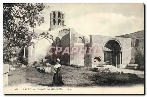 Cartes postales Arles Chapelle des Aliscamps