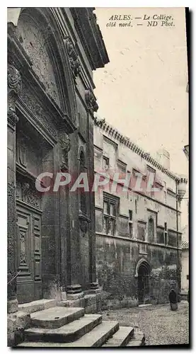 Cartes postales Arles Le College cote nord