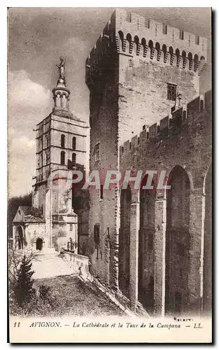 Ansichtskarte AK Avignon La Cathedrale et la Tour de la Campana