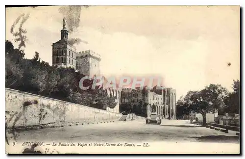 Cartes postales Avignon Le Palais des Papes et Notre Dame des Doms