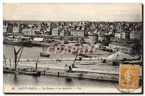 Ansichtskarte AK Saint Malo Les Bassins et les Remparts