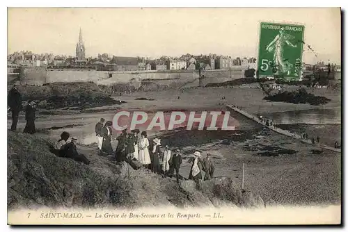 Ansichtskarte AK Saint Malo La Greve de Bon Secours et les Remparts