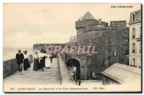 Ansichtskarte AK Saint Malo Les Remparts et la Tour Quiquengrogne