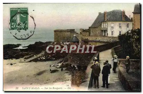 Cartes postales Saint Malo sur les Remparts