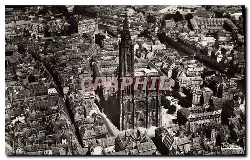 Cartes postales En avion sur Strasbourg Bas Rhin Pilote operatuer R Honrard Le Cathedrale