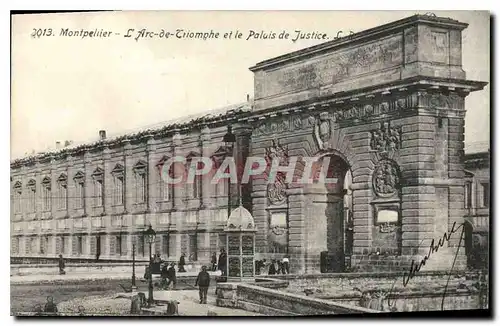 Cartes postales Montpellier L Arc de Triomphe et le Palais de Justice