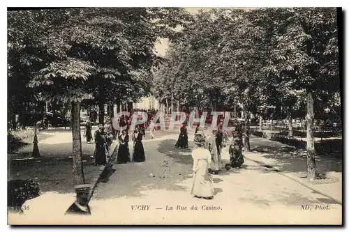 Ansichtskarte AK Vichy La Rue du Casino