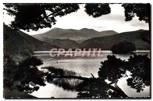 Ansichtskarte AK Auvergne Pittoresque et Touristique Vue sur le Lac Chambon