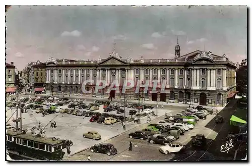 Cartes postales moderne Toulouse La Place du Capitale Hotel de Ville