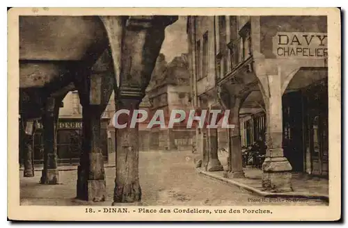 Cartes postales Dinan Place des Cordeliers vue des Porches