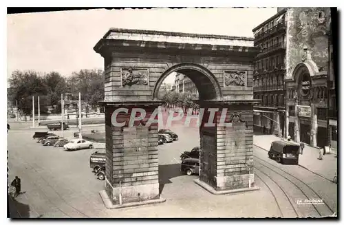 Cartes postales moderne Dijon (Cote d'Or) Guillaume et Place Ostey