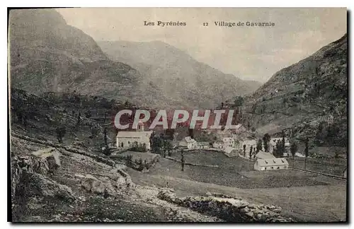 Cartes postales Les Pyrenees Village de Cavarnie