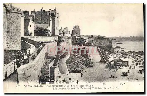 Cartes postales Saint Malo Les Remparts et la Tour Notre Dame