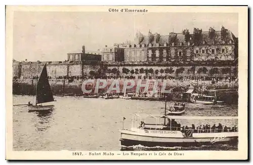 Ansichtskarte AK Saint Malo Les Remparts et la Cale de Dinard Cote d'Emeraude Bateaux Vedettes blanches
