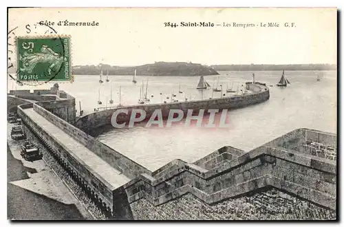 Cartes postales Saint Malo Les Remparts Le Mole Cote d'Emeraude