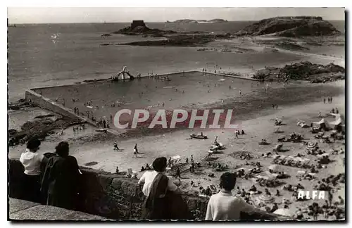 Cartes postales Saint Malo (I et V) La Plage de Bonsecours de gauche a droite le Petit Bey Cezembre et le Grand