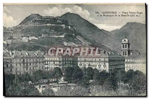 Cartes postales Grenoble Place Victor Hugo et la Montagne de la Bastille