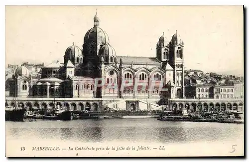 Ansichtskarte AK Marseille La Cathedrale prise de la Jetee de la Joliette