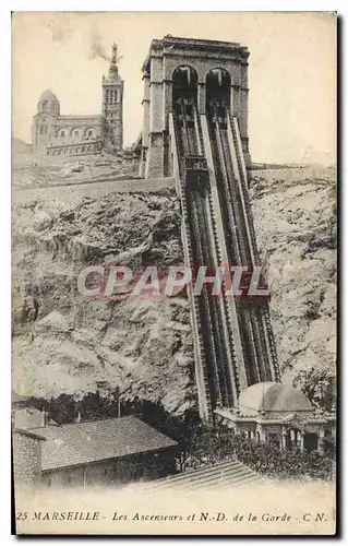 Cartes postales Marseille Les Ascenseurs et N. D. de la Garde