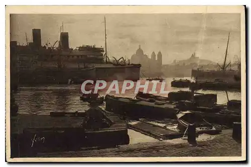 Ansichtskarte AK Marseille Le Port de la Joliette Bateaux