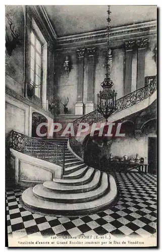 Ansichtskarte AK Chateau d'Anet E et L Vestibule d'entree et Grand Escalier construit par le Duc de Vendeme