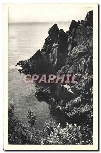 Cartes postales La Corniche d'Or Les Rochers au Bord de Mer