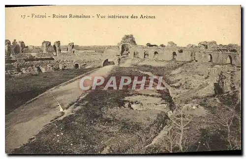 Ansichtskarte AK Frejus Ruines Romaines Vue interieure des Arenes