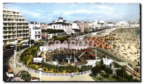 Ansichtskarte AK Les Sables D'olonne Vendee La Piscine et la Plage