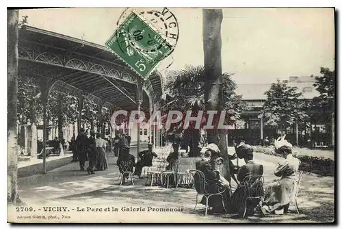 Ansichtskarte AK Vichy Le Parc et la Galerie Promenois