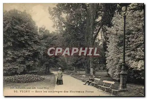 Cartes postales Vichy Sous les ombrages des Nouveaux Parcs