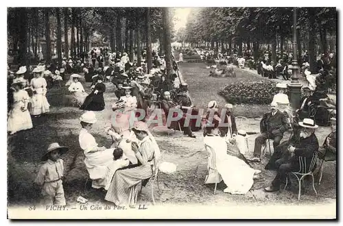 Cartes postales Vichy Un coin du Parc