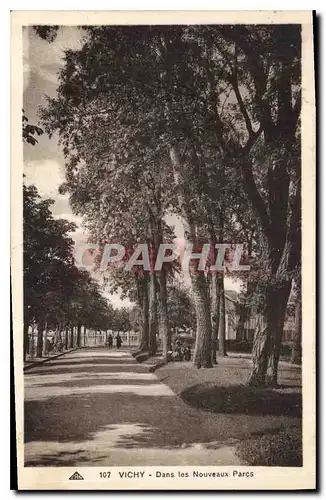 Cartes postales Vichy Dans les Nouveaux Parcs