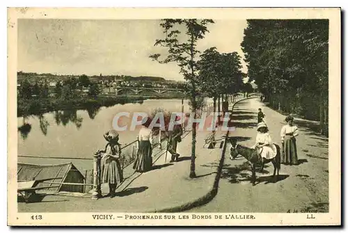 Cartes postales Vichy Promenade sur les Bords de l'Allier Ane Mule