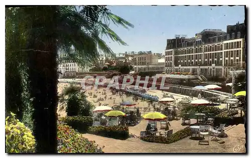 Ansichtskarte AK Cote d'Emeraude Dinard La Terrasse du Crystal Hotel et la Plage