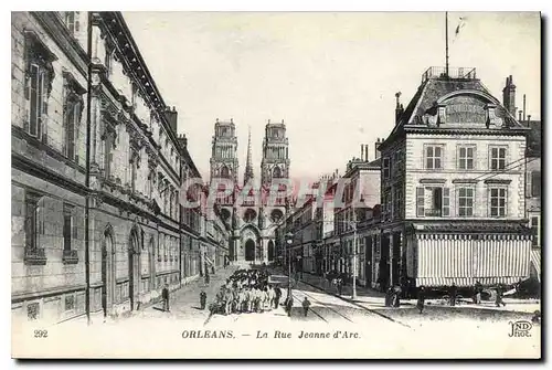 Ansichtskarte AK Orleans La Rue jeanne d'Arc Soldats Militaria