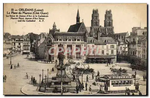 Ansichtskarte AK Orleans Loiret La Place du Matroi Cote Ouest La Statue de Jeanne d'Arc et la Cathedrale Matroi P