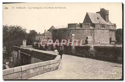 Ansichtskarte AK St Malo Les remparts a la Porte St Vincent